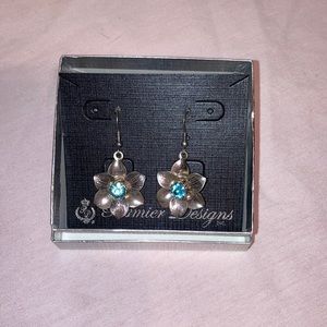 Premier Designs earrings